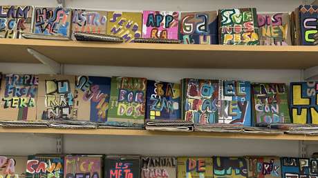 'Eloísa Cartonera', la editorial argentina que nació de la crisis de 2001 y ahora busca sobrevivir a la debacle económica