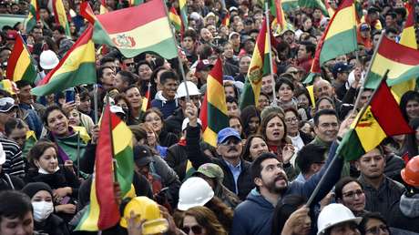 Comandante de las Fuerzas Armadas de Bolivia: "Nunca nos enfrentaremos con el pueblo, a quien nos debemos"
