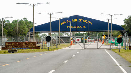 EE.UU. expulsa a 21 estudiantes militares sauditas después de calificar el tiroteo en la base de Pensacola de acto terrorista