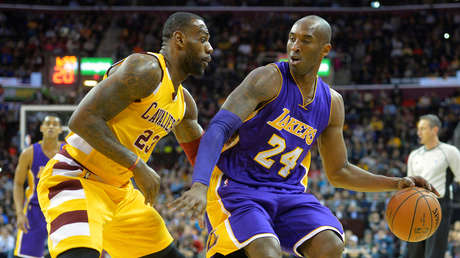 VIDEO: LeBron James llora en el aeropuerto tras recibir la noticia de la muerte de Kobe Bryant
