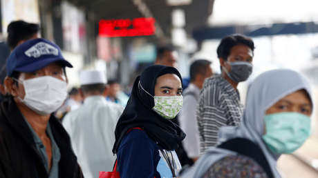 Asesor de la OMS alerta de que el nuevo coronavirus podría infectar a dos tercios de la población mundial