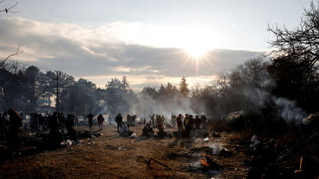 Más de 47.000 refugiados entran a Grecia desde Turquía luego que Ankara abriera las fronteras con la UE en medio de las tensiones con Siria