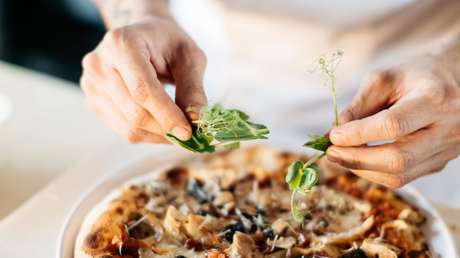 Pizzas Corona: una televisión de Francia indigna a Italia con una parodia sobre el covid-19