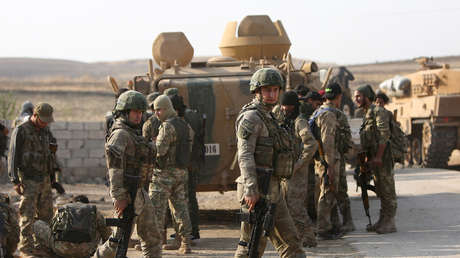 Al Assad: Si los estadounidenses y los turcos no dejan Siria tras las negociaciones, usaremos la fuerza