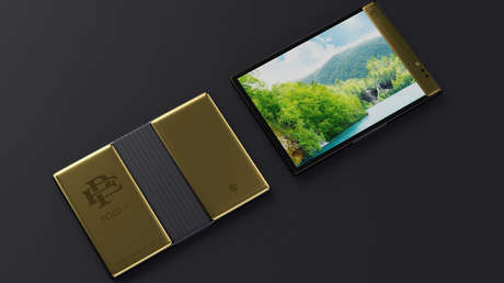 VIDEO: Bloguero desarma el 'smartphone' del hermano de Pablo Escobar, que resulta ser un Samsung Galaxy Fold con calcomanías doradas