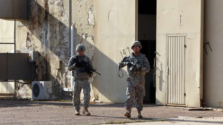 Trump autoriza al Pentágono a "hacer lo que tiene que hacer" en respuesta al mortífero ataque contra su base en Irak