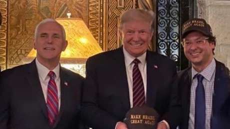 Un funcionario que viajó con Bolsonaro a EE.UU. y participó en eventos con Trump da positivo al coronavirus