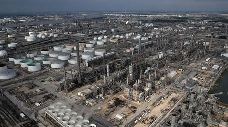 Trump ordena adquirir una gran cantidad de petróleo para llenar las reservas estratégicas de EE.UU. "hasta arriba"