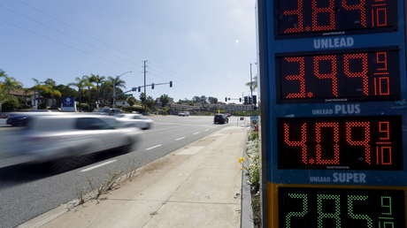 El precio del petróleo cae al nivel más bajo desde 2002