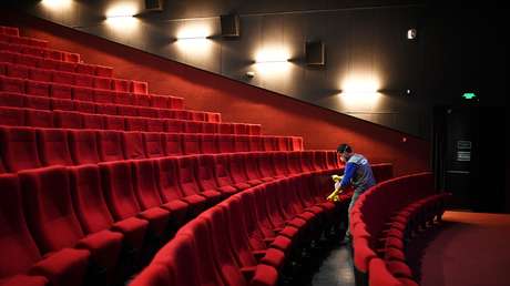 El Gobierno de Rusia ordena el cierre de clubes nocturnos, cines y centros de entretenimiento por la pandemia de coronavirus