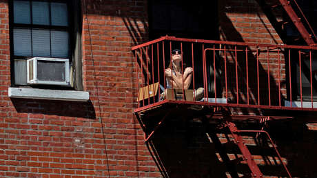 Experta explica que tomar el sol reduce la vulnerabilidad al covid-19