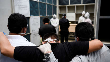 Cadáveres con paradero desconocido y vivos dados por muertos: persisten las denuncias en Ecuador por la gestión del gobierno