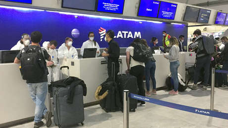 La odisea de volver a casa: crónica de un vuelo de repatriados de México a Argentina por la pandemia