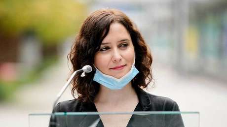 La presidenta de Madrid replica con Venezuela a las críticas por dar comida basura a los niños más pobres (y las redes se llenan de memes)