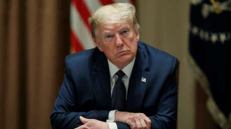 Trump afirma que la OMS "hizo un trabajo muy triste" y que es "una marioneta de China"