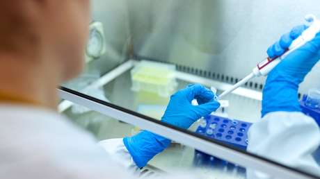 Científicos japoneses crean un virus que ataca y mata las células cancerosas