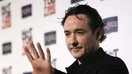 El actor John Cusack denuncia que policías lo agredieron durante las protestas en Chicago (VIDEOS)