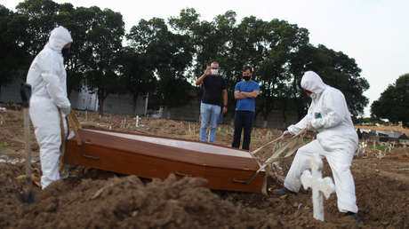 Confusión en Brasil tras la publicación de dos informes del Gobierno con datos diferentes sobre los fallecidos y contagiados de coronavirus