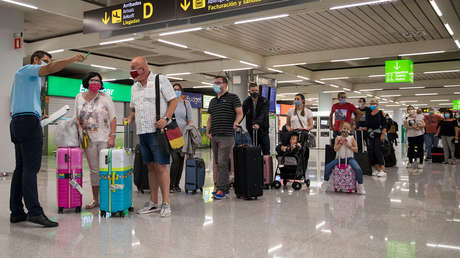 Así son los nuevos brotes de coronavirus que preocupan en España: residencias, temporeros, hospitales y relajación juvenil