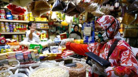 Es "altamente improbable" que el covid-19 se propague a través de los alimentos