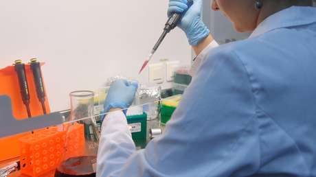 Director del centro que desarrolló la primera vacuna rusa contra el covid-19: "La Sputnik V no se creó desde cero"