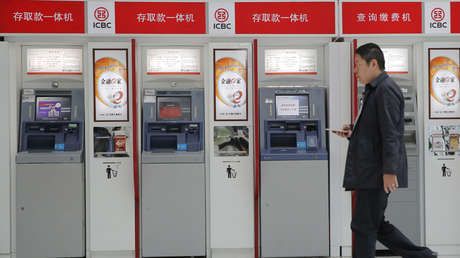 Bancos de China planean vender bonos por valor de 28.500 millones de dólares para reponer fondos