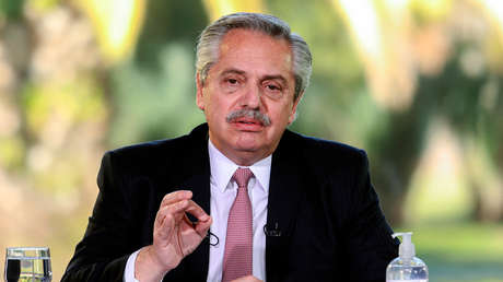 Alberto Fernández expresa su "indignación" por la actuación del diputado que besó el pecho de una mujer en plena sesión