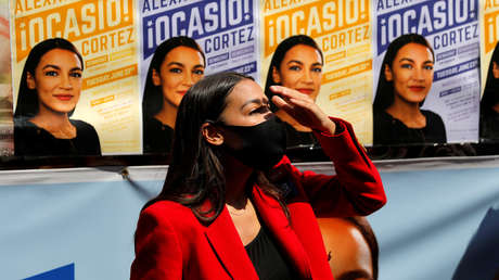 Alexandria Ocasio-Cortez debuta en Twitch y su primer 'stream' es uno de los más populares en la historia de la plataforma