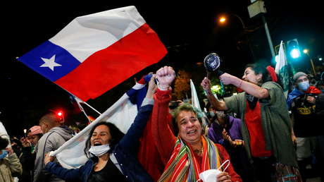 Por qué los mercados no celebran la aplastante victoria del 'Apruebo' en el plebiscito constitucional en Chile