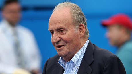 Una cacería de cabras salvajes y cinco millones en un maletín: la larga lista de escándalos del rey Juan Carlos I