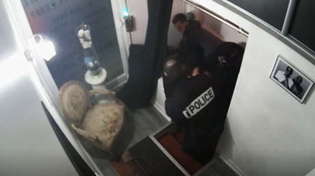 Macron, "muy impactado" por el video donde se ve cómo la Policía francesa golpea violentamente a un hombre negro