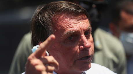 Bolsonaro esperará "un poco más" antes de felicitar a Biden porque sus "fuentes" afirman que hubo "mucho fraude electoral"