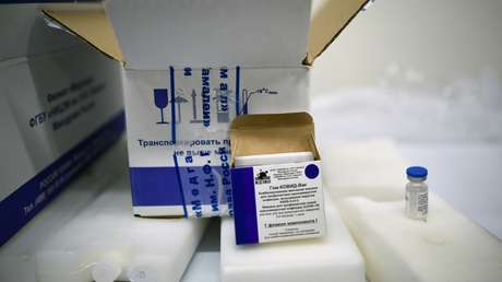 Putin ordena empezar la vacunación gratuita a gran escala contra el coronavirus con la Sputnik V la próxima semana