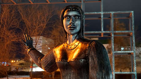 Una estatua inaugurada con motivo del aniversario de una ciudad aterroriza a los vecinos (y se convierte en meme)