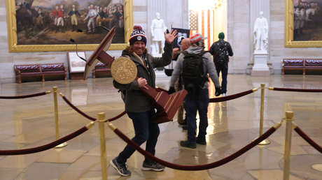 Las imágenes más impactantes de las violentas protestas de los partidarios de Trump en el Capitolio