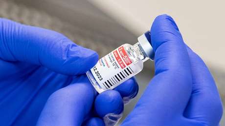 Las nuevas cepas del coronavirus no afectan a la eficacia de Sputnik V, afirman los creadores de la vacuna rusa