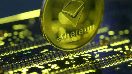 "Diversificador del bitcóin": La criptomoneda ethereum supera los 1.600 dólares y alcanza su cota máxima