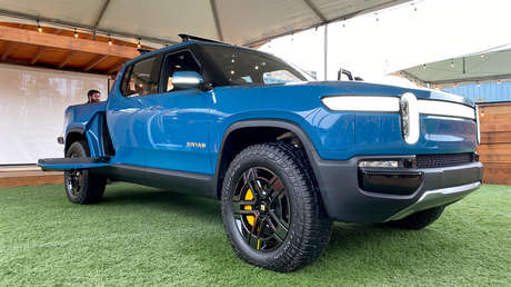 Reportan que la 'pesadilla de Tesla', Rivian, planea salir a bolsa este año