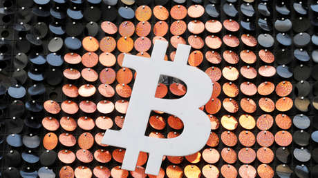 Propietarios de iPhone están autorizados para realizar transacciones en bitcoines