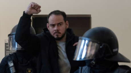 Choques entre Policía y manifestantes en varias protestas de apoyo al rapero español Pablo Hasél   