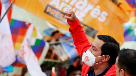 Arauz y Lasso pasan oficialmente a la segunda vuelta de las elecciones presidenciales en Ecuador