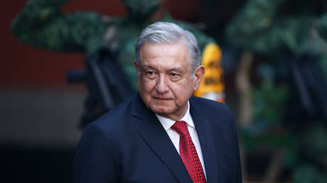 López Obrador critica la "simulación del feminismo" y reconoce que su esposa le tuvo que explicar por qué las mujeres le pedían "romper el pacto"