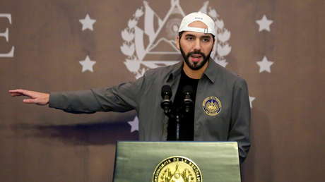 El ente electoral de El Salvador inicia un procedimiento sancionador contra Bukele luego que el presidente llamara al voto en plena jornada electoral