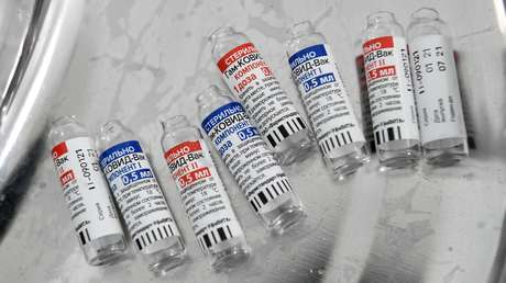 Rusia no ha detectado muertes vinculadas a las vacunas de producción nacional