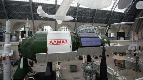 Muestran la única estación espacial de combate del mundo, desarrollada en la Unión Soviética y protegida con un cañón y un caza interceptor