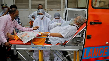 "Está poniendo a prueba nuestra paciencia": el primer ministro de la India alerta de una "tormenta" de contagios por covid-19