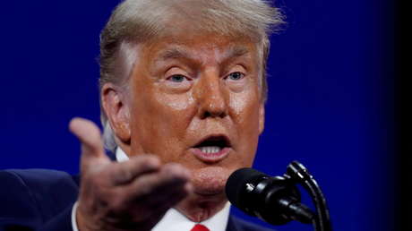 "Una desgracia total y una vergüenza para nuestro país": Trump se pronuncia luego que Facebook decidiera mantener suspendidas sus cuentas