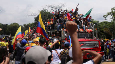 Por qué los paramilitares se han convertido en uno de los protagonistas de las protestas en Colombia
