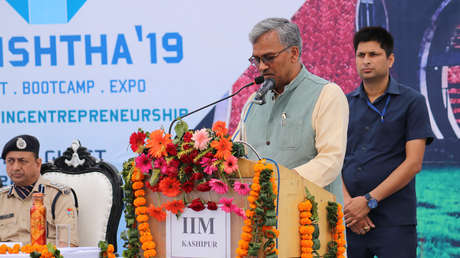 "El covid-19 tiene derecho a vivir": ex ministro de un estado de la India genera una ola de burlas en las redes