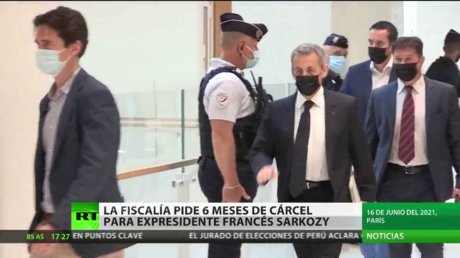 La Fiscalía de Francia pide seis meses de cárcel para el expresidente Nicolas Sarkozy